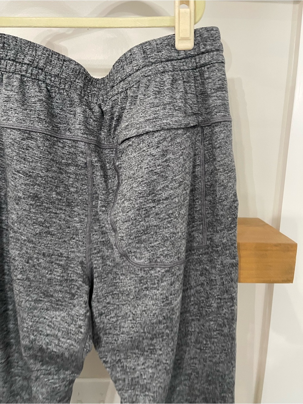 Lululemon Soft Jersey Tapered Pant - M - Picture 3 of 8